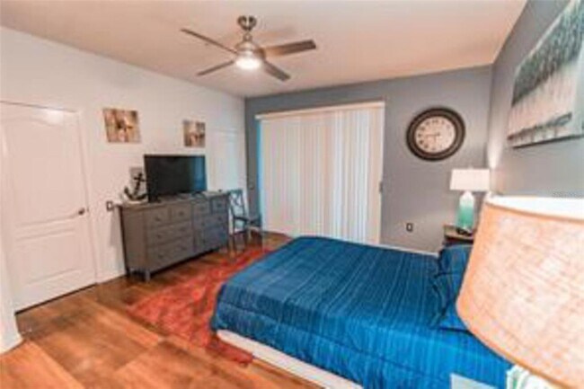 Building Photo - 3133 Bayshore Oaks Dr