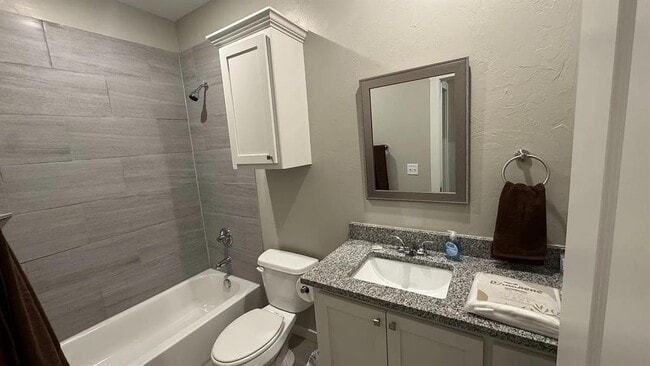 Building Photo - 116 Sterling Dr