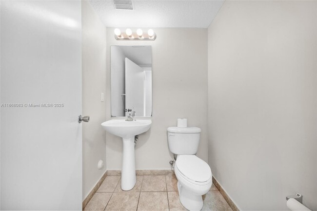 Building Photo - 4970 White Mangrove Way E
