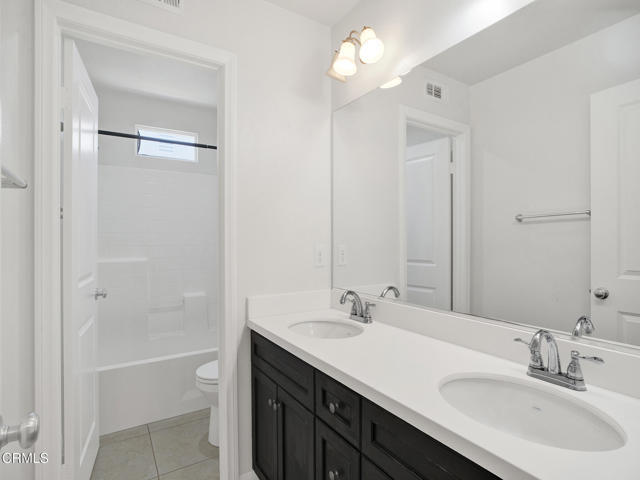 Building Photo - 2949 Palmera Ln