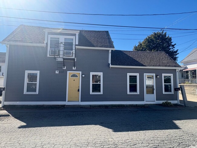 Building Photo - 4-6 Oliver Ct