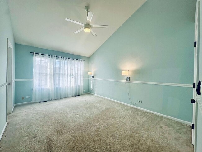 Building Photo - 612 Orrington Ct