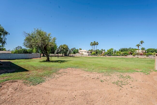 Building Photo - 834 N Constellation Way