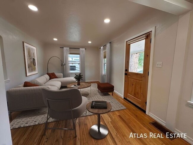 Building Photo - 2395 S Corona St