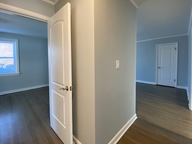 Building Photo - 500 Braeside Rd