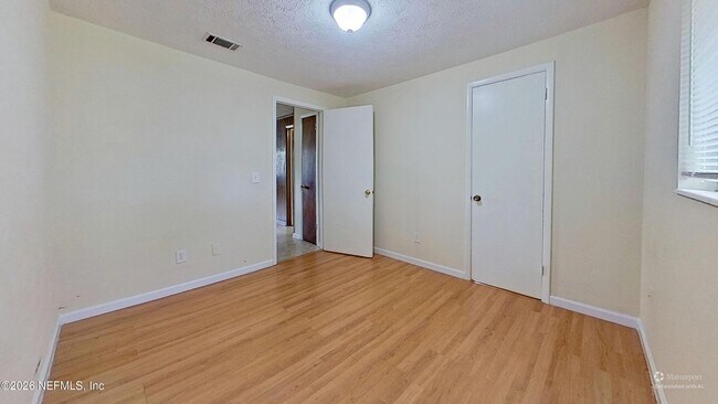 Building Photo - 8311 Santman Ct