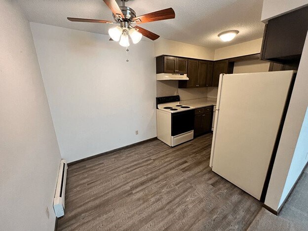 Building Photo - 901 18th St