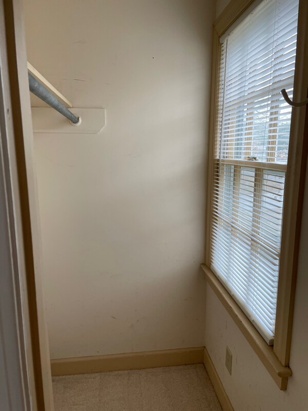 Building Photo - 8800 Colesbury Dr