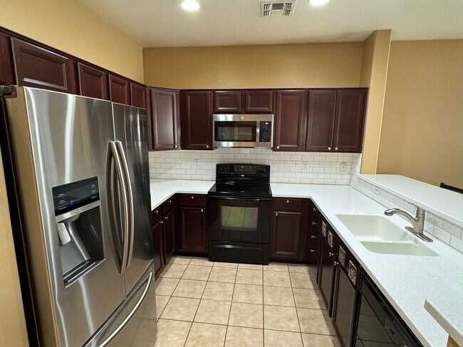 Building Photo - Beautiful 4-bedroom, 2-bath single-story home with Fully Landscaped Backyard