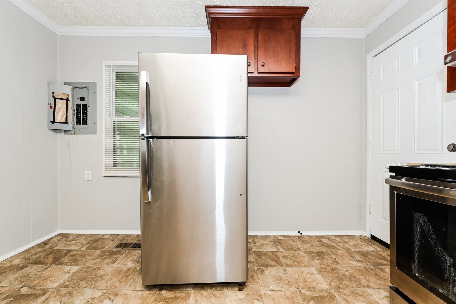Building Photo - 208 Camellia Cir