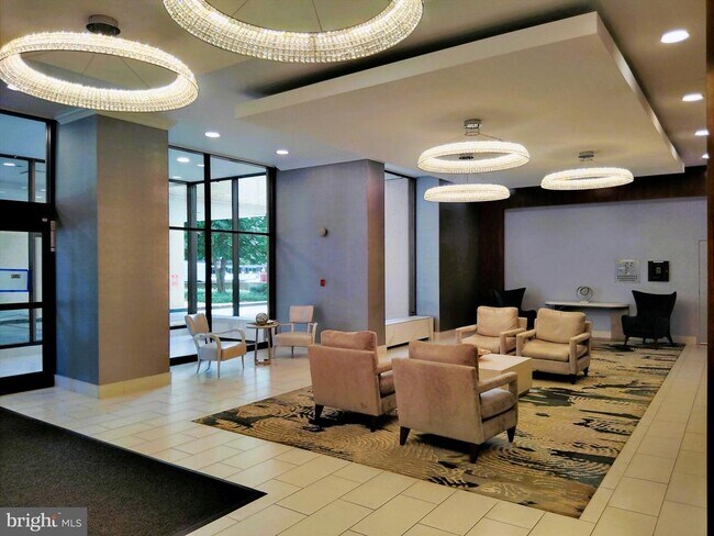 Building Photo - 4515 Willard Ave