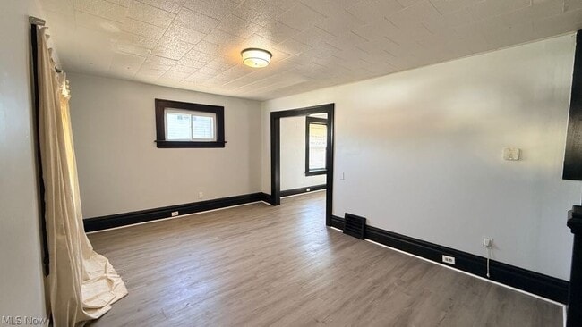 Building Photo - 1432 League St