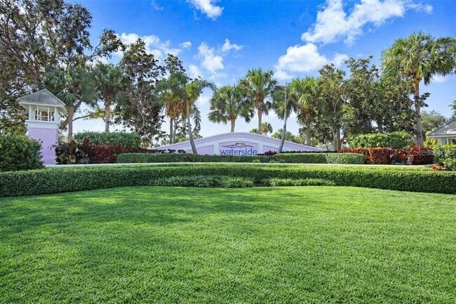 Building Photo - 3889 Pompano Dr SE