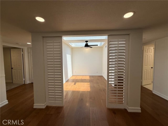 Building Photo - 860 Calle del Sol