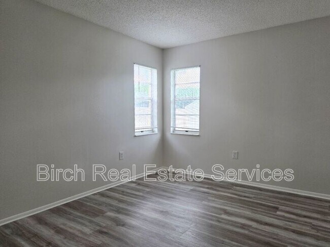 Building Photo - 5122 Muriel Ln