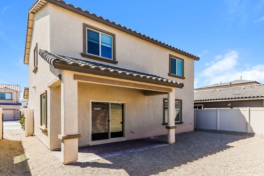 Building Photo - 1704 Desert Path Ave