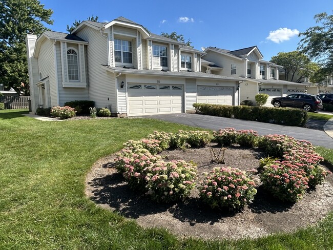 Primary Photo - 610 Sturnbridge Ln