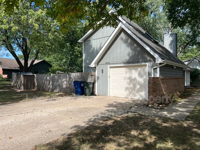 Building Photo - 3800 Stockade Ct