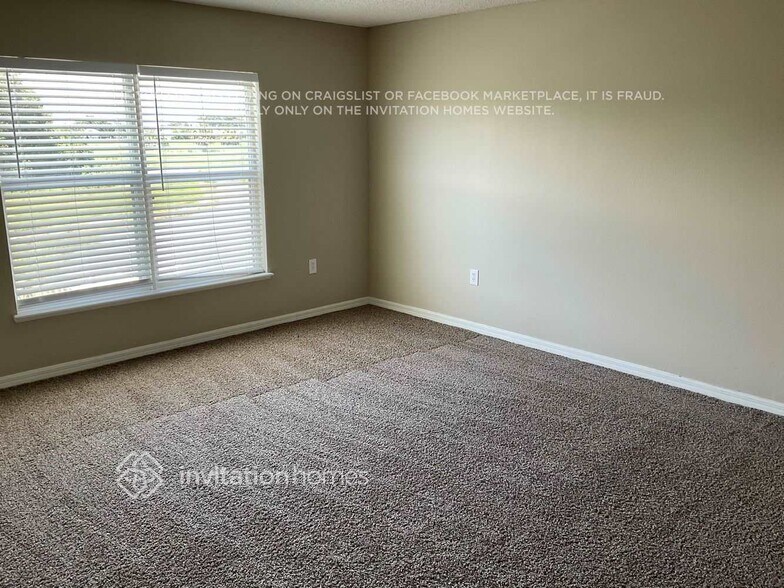 Building Photo - 10316 River Bream Dr