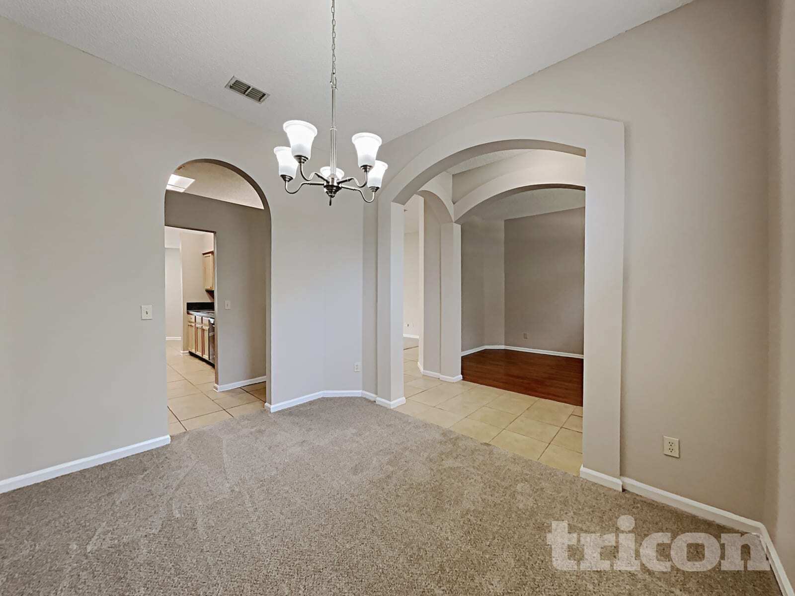 Building Photo - 522 Jimbay Dr