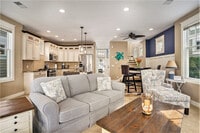 Building Photo - 807 Lake St