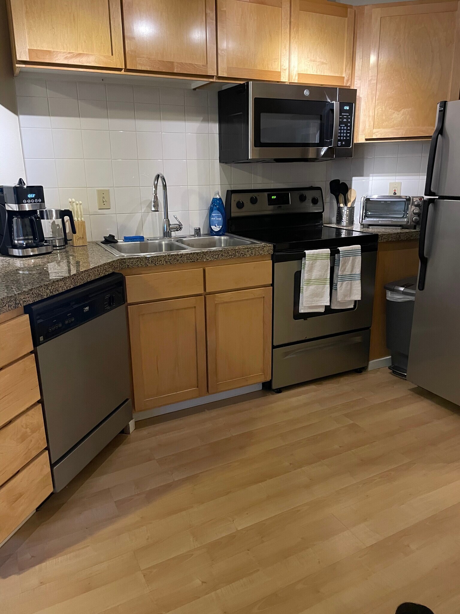 Building Photo - 8812 Stone Ave N