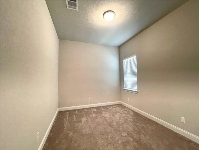 Building Photo - 6405 Coalinga Ln