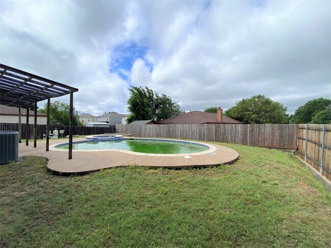 Building Photo - 1125 Greenbend Dr