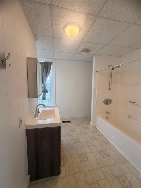 Building Photo - 416 Middleboro Ave