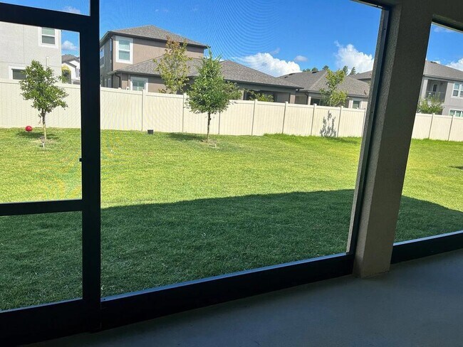 Building Photo - 11127 Sundrift Dr