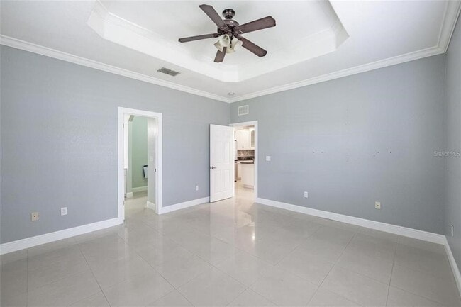 Building Photo - 2323 W Cherry St