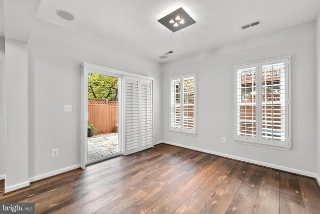 Building Photo - 5120 Grimm Dr