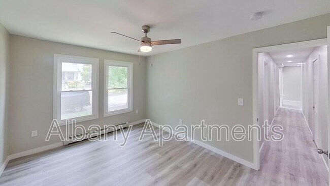 Building Photo - 4 Ten Eyck Ave