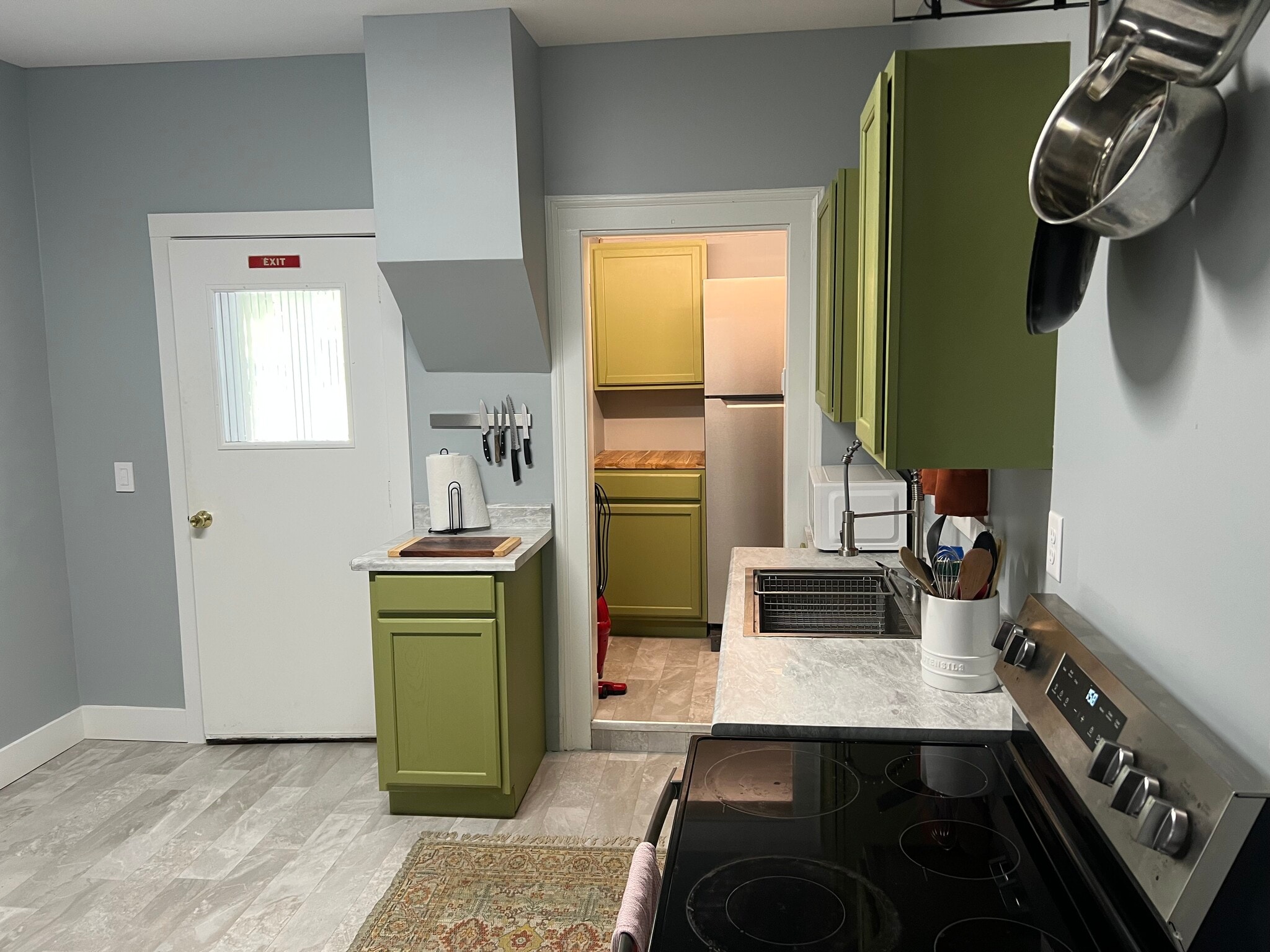 Kitchen - 234 Shelburne Rd