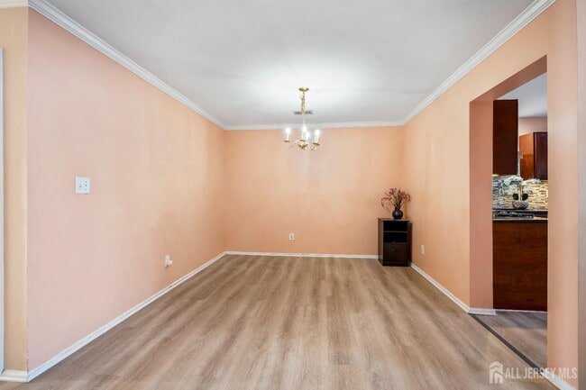 Building Photo - 11 Windsong Cir