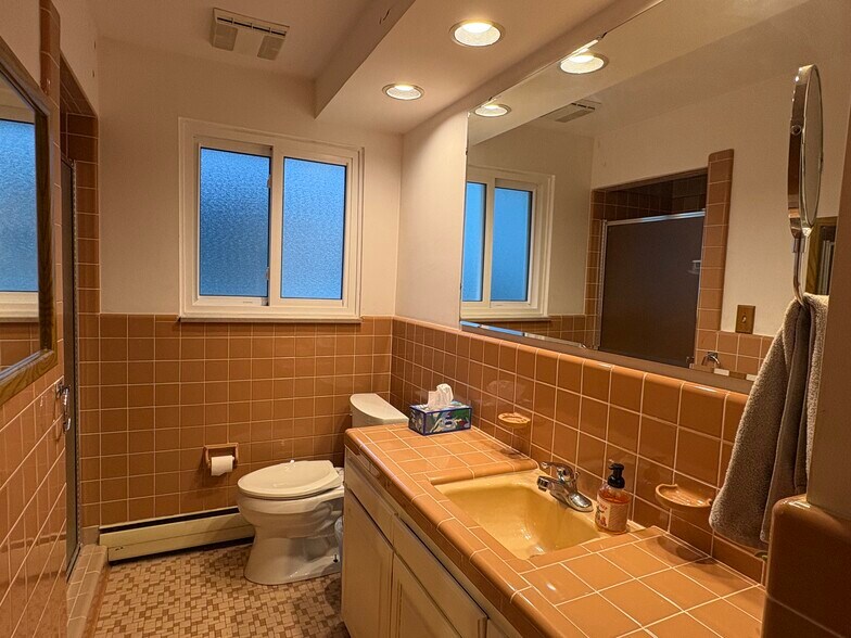 Bath 2 with Shower - 504 Burgess Dr