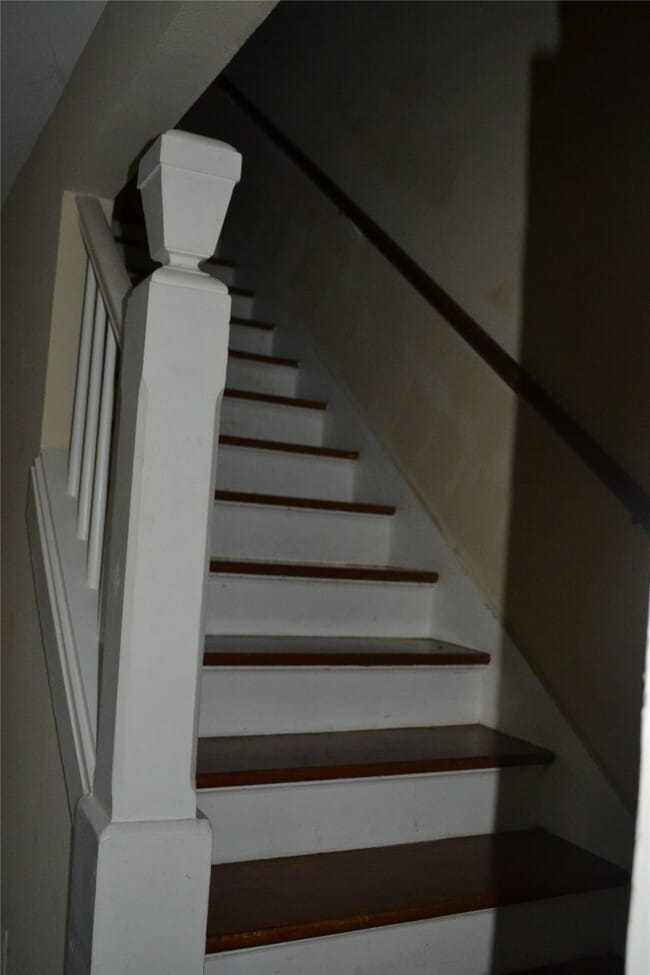 Building Photo - 1610 Ridgewood St