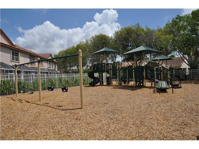 Building Photo - 1350 Sorrento Dr