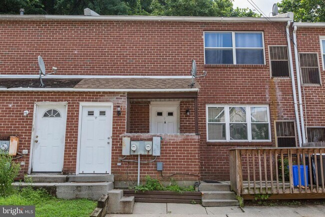 Building Photo - 155 Parker Ave