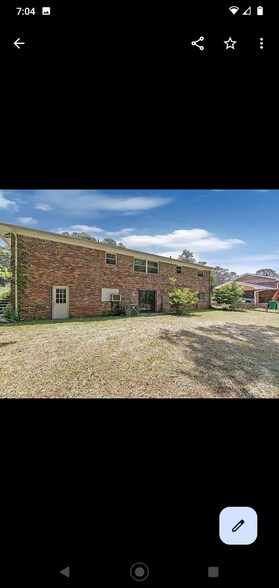 Primary Photo - 2135 Kilarney Rd