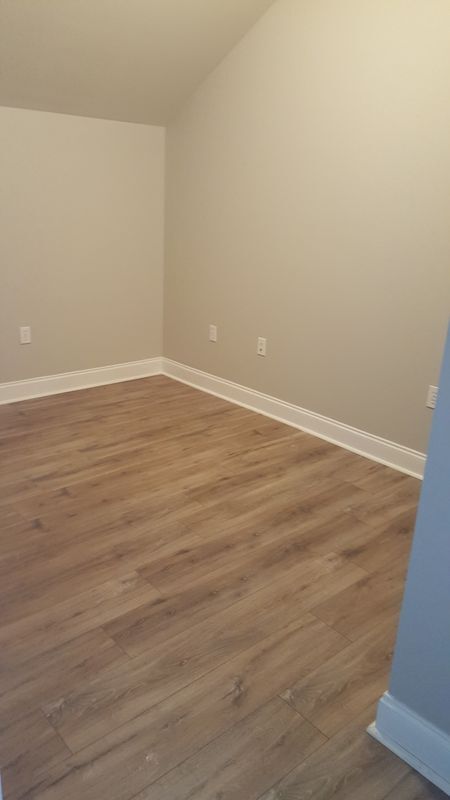 Building Photo - 12384 Village Maison Dr