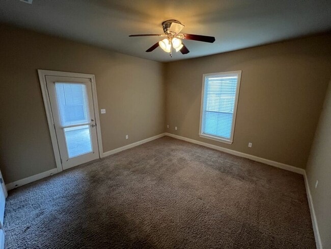 Building Photo - 2568 Middletowne Dr