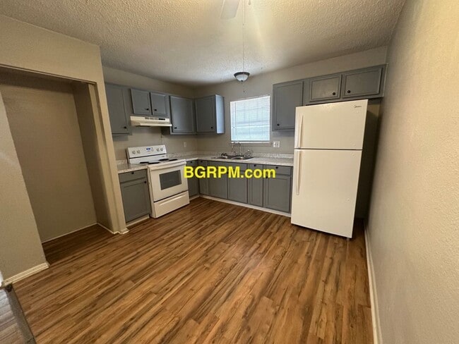 Building Photo - 1812 Neely St