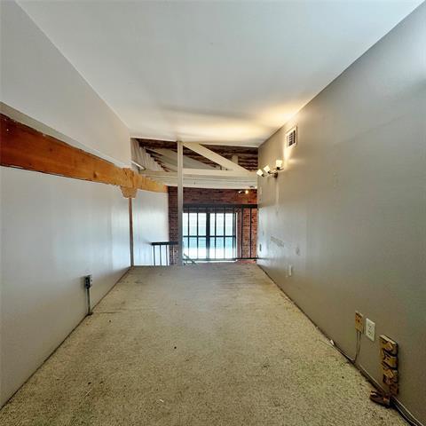 Building Photo - 2220 S Harwood St