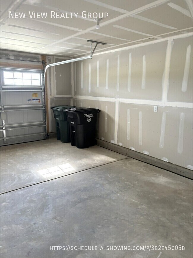 Building Photo - 7637 Griffins Gate Dr SW