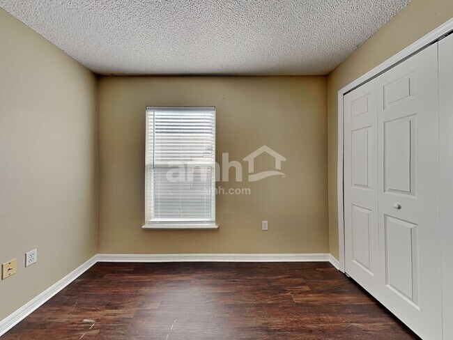 Building Photo - 116 Placid Woods Ct