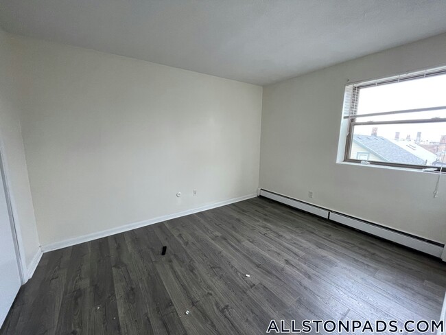 Building Photo - 26 Allston St