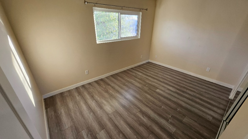 Building Photo - 7240 Woodman Ave