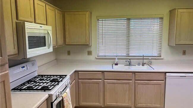 Building Photo - 2516 Sunup Dr