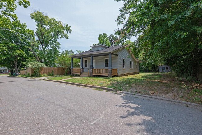 Building Photo - 1505 Vista St